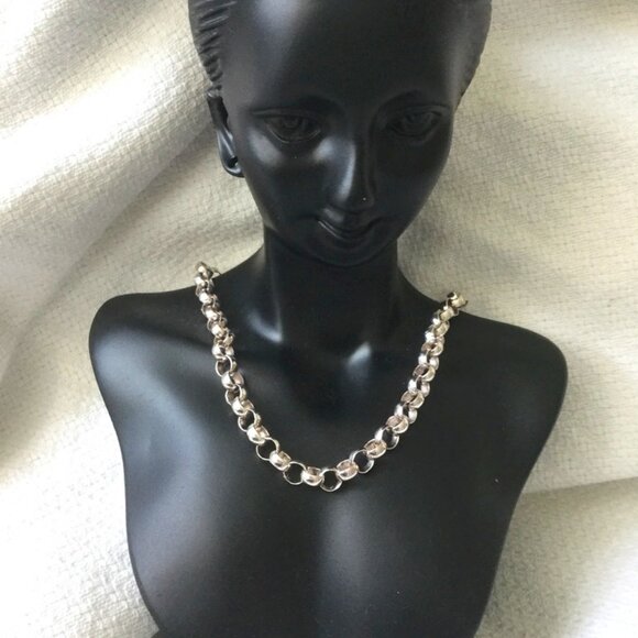 Elegant Sterling Silver Chain Necklace - Picture 2 of 12